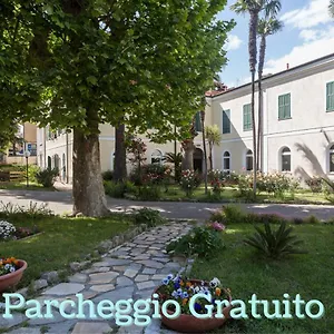 https://casa-valdese-vallecrosia.hotelitalianriviera.com